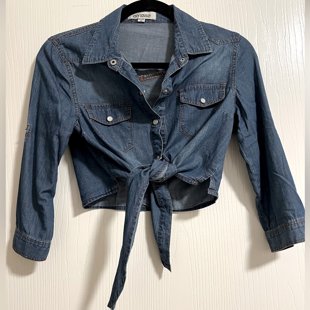 Stylish Denim Crop Top with Adjustable Tie Front